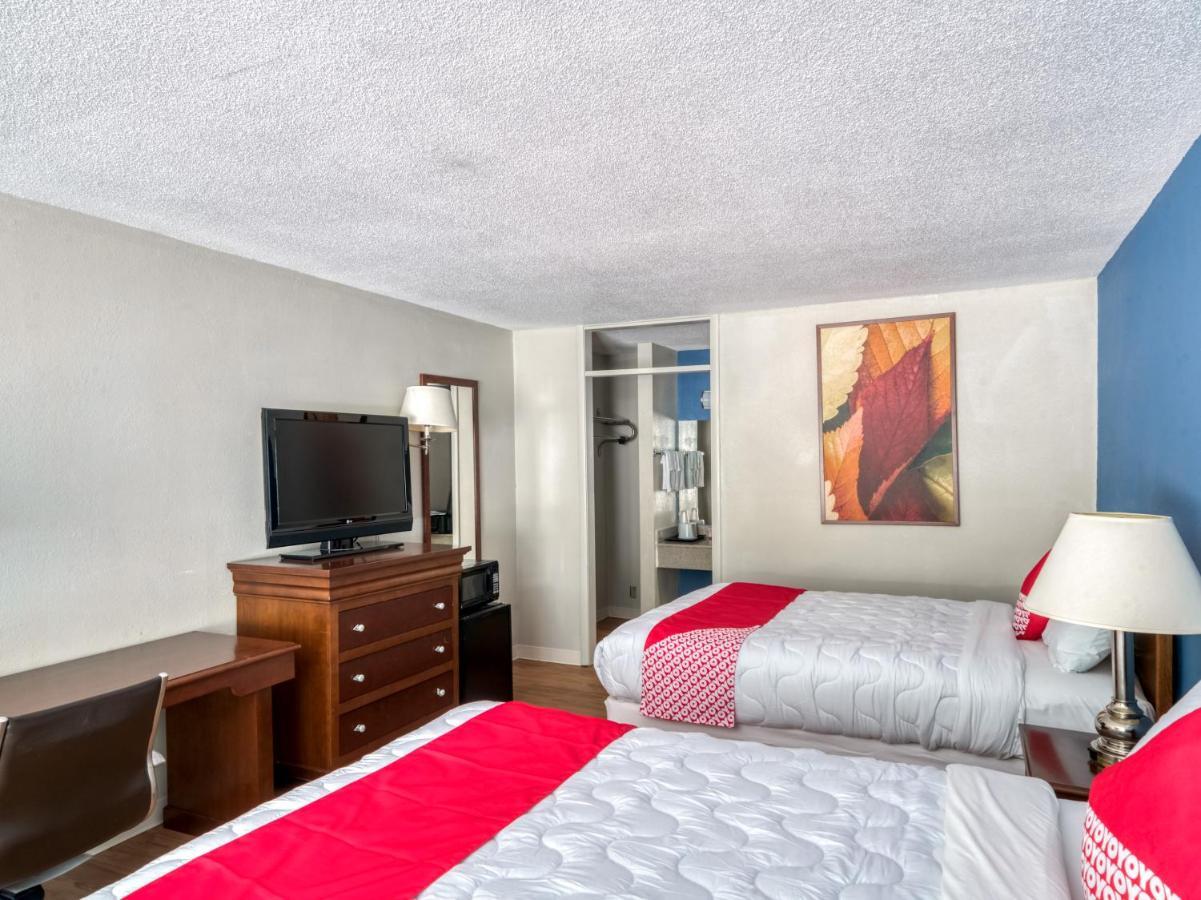 Oyo Hotel Battleboro Dış mekan fotoğraf